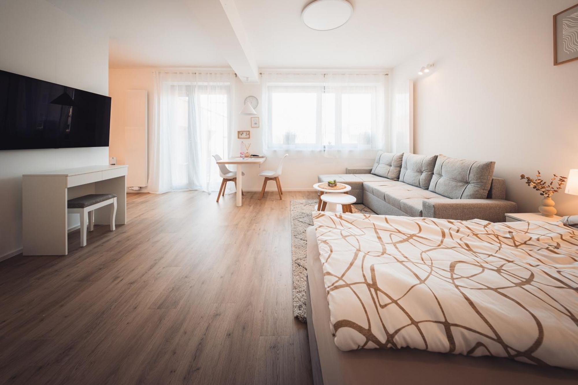 Rezidence Sadova Zlin Appartement Buitenkant foto