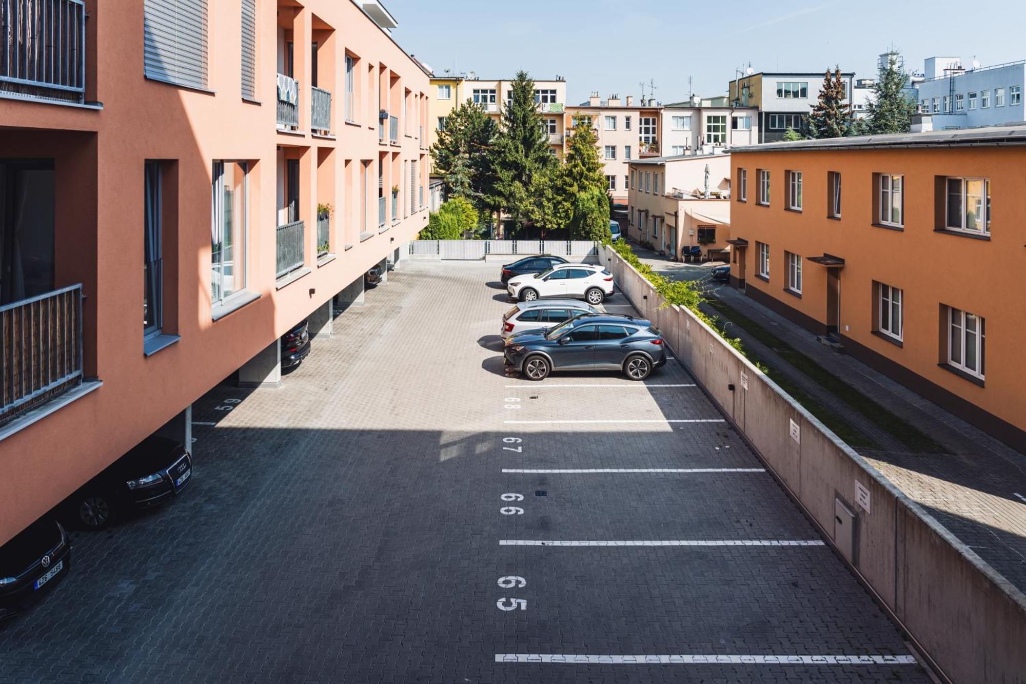 Rezidence Sadova Zlin Appartement Buitenkant foto