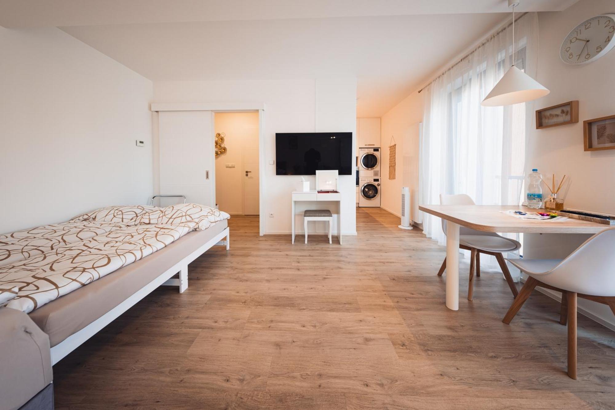 Rezidence Sadova Zlin Appartement Buitenkant foto