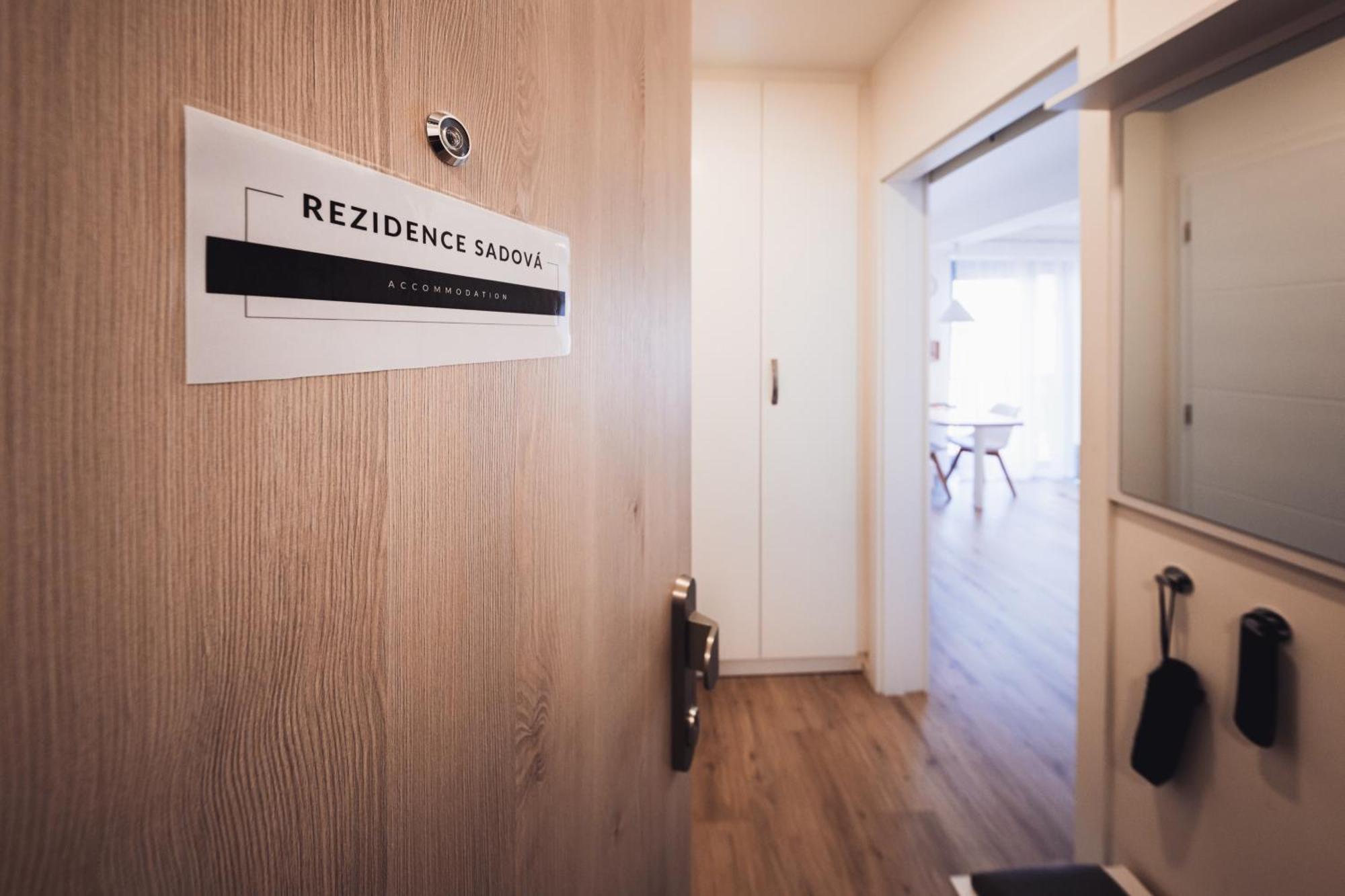 Rezidence Sadova Zlin Appartement Buitenkant foto